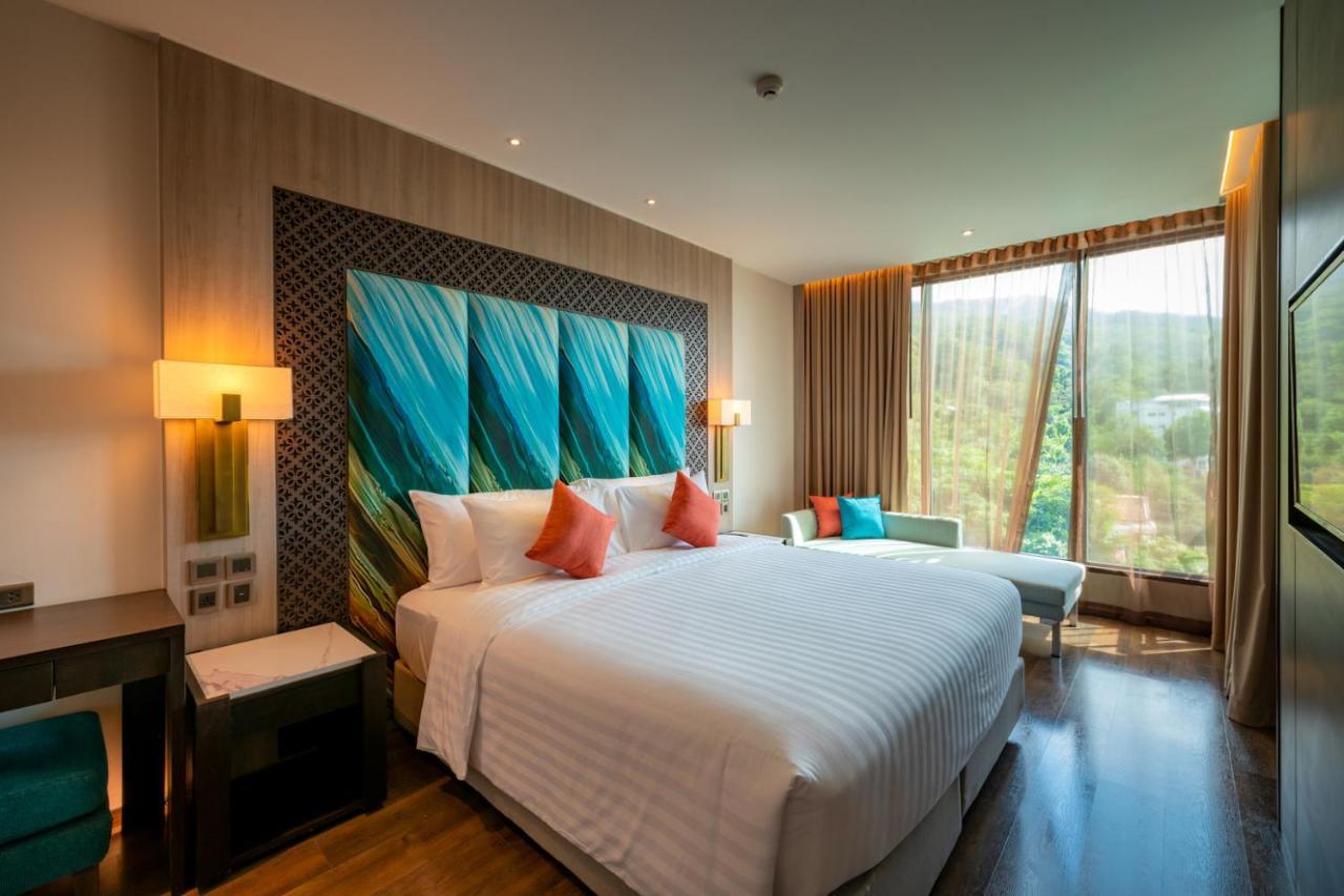 Skyview Resort Phuket Patong Beach Eksteriør billede Deluxe Room
